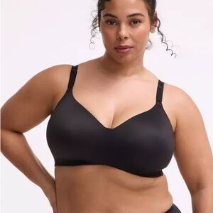 Torrid Wire-Free Lightly Lined Smooth Black Bra